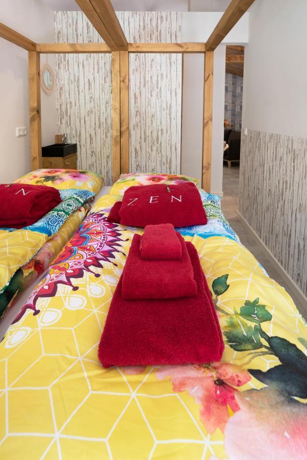 ZEN-bungalow NO 2 met sauna en hottub Rheezerveen Bagian luar foto