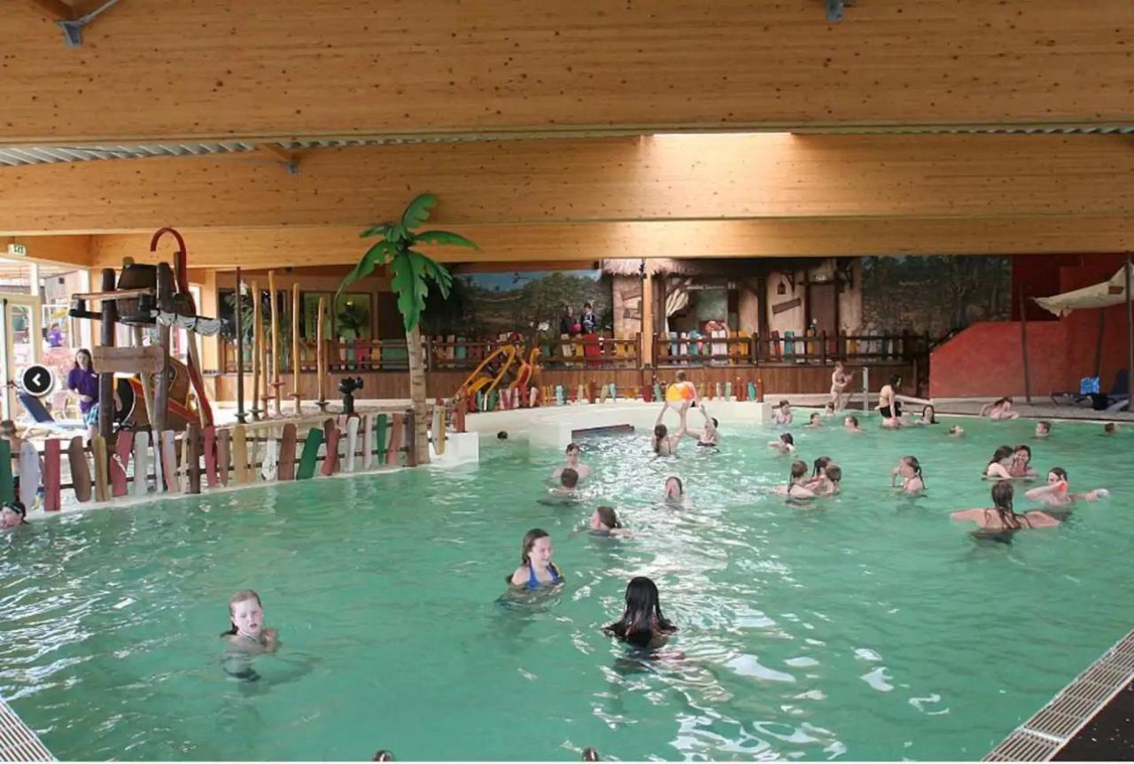 ZEN-bungalow NO 2 met sauna en hottub Rheezerveen Bagian luar foto
